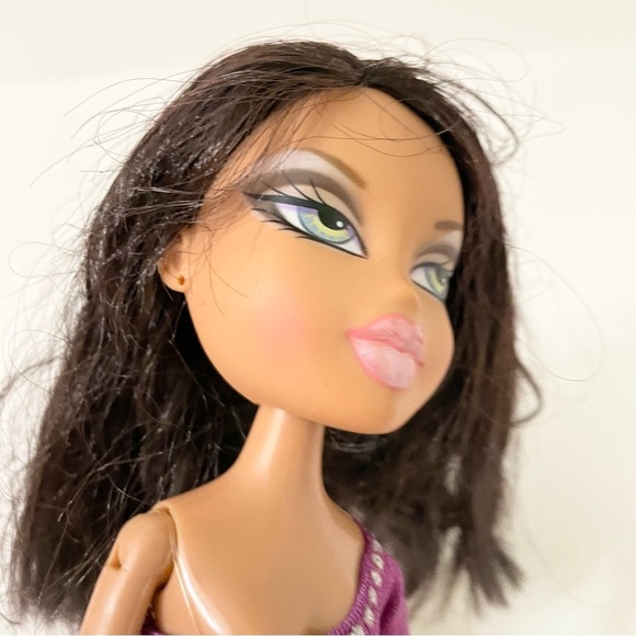 MGA Bratz Doll Yasmin - Picture 6 of 16